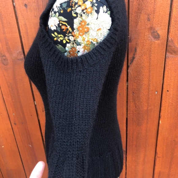 Express black sweater short sleeves size S - Picture 2 of 13